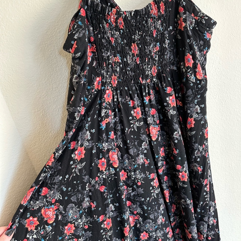 Size 2 Torrid black floral skater dress - Picture 2 of 4